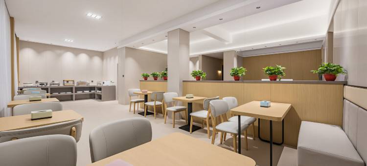 派柏云酒店(赤峰敖汉旗店)图片