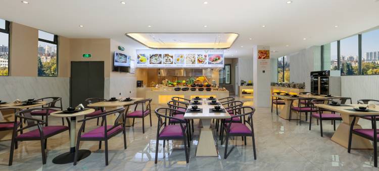 维也纳国际酒店(重庆奉节高铁站店)图片