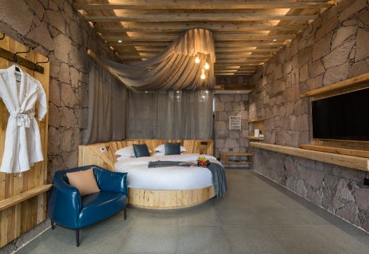 Pushimijing Inn Hotel Overview