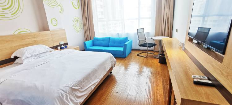 格林豪泰智选酒店(廉江九洲江大道北星光夜市店)图片