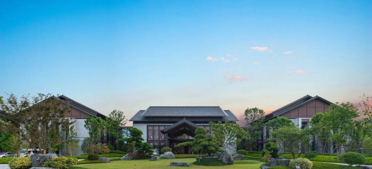普陀山观音法界观音村居士学院图片