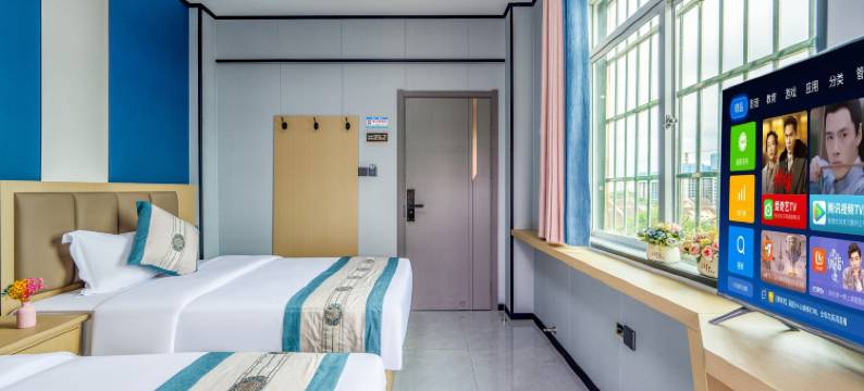 三亚步步发酒店(海棠湾林旺夜市店)图片