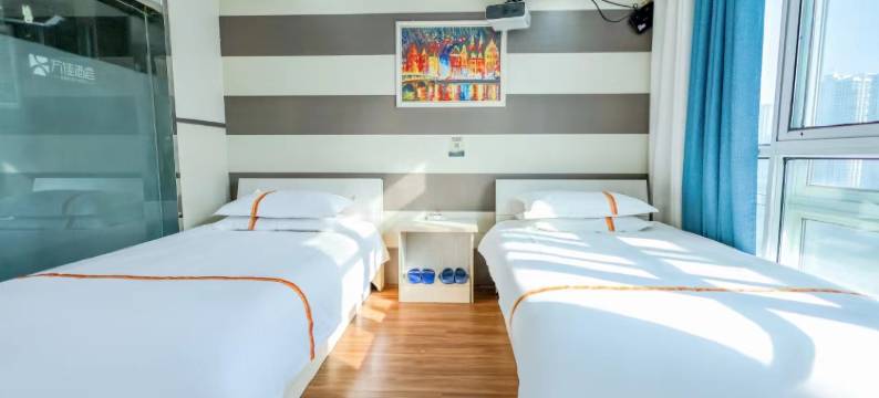 淮南万佳精品酒店(淮南火车站吾悦广场店)图片