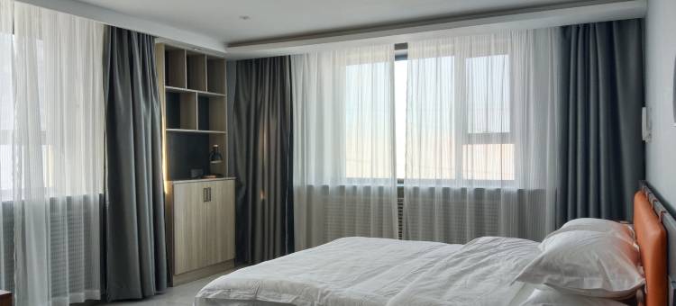 澜溪别苑民宿(青格里狼山国际滑雪场店)图片