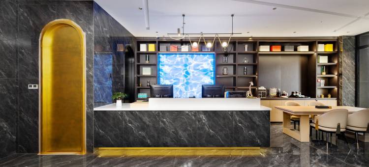 灰鲸智能酒店(定兴店)图片