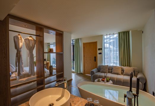 Shaxi Fansu Ancient Town Countryside Life B&BHotel Overview