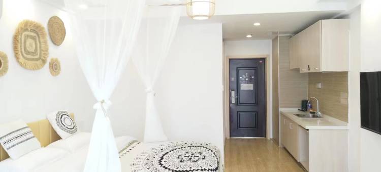 江南·半舍观影民宿酒店(蚌埠南翔城市广场万达广场店)图片