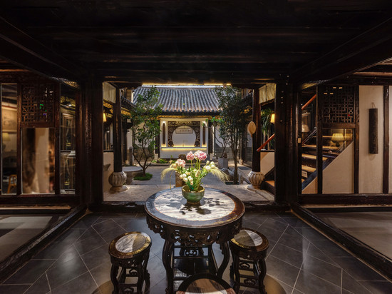 静和北院｜百年历史保护民居(建水古城小火车店)