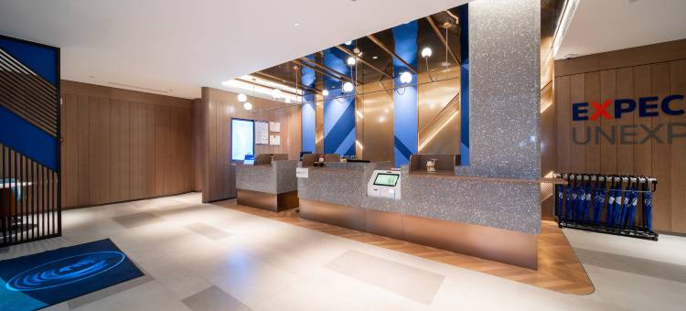 上海浦江联航路地铁站智选假日酒店图片