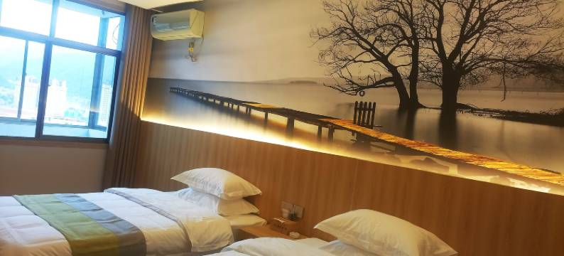 宕昌半山秋民宿图片