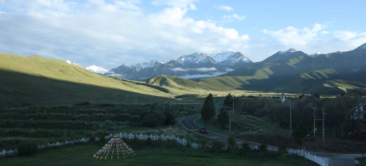 肃南贺朗格家民宿图片