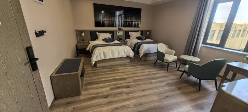 撒尔曼欢朋酒店图片