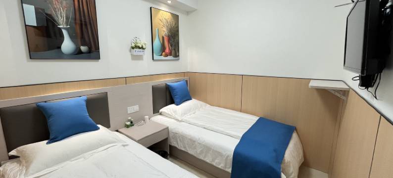 云城民宿(昆明火车站地铁站鑫都韵城店)图片