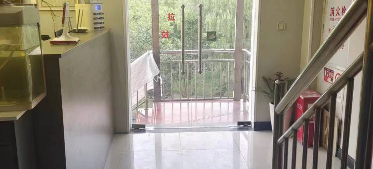 上海宜聚缘宾馆(上海江桥万达店)图片