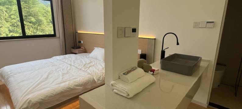 鹿屿与鹿LUYU・溯溪・烧烤・度假美墅(天目山漂流店)图片