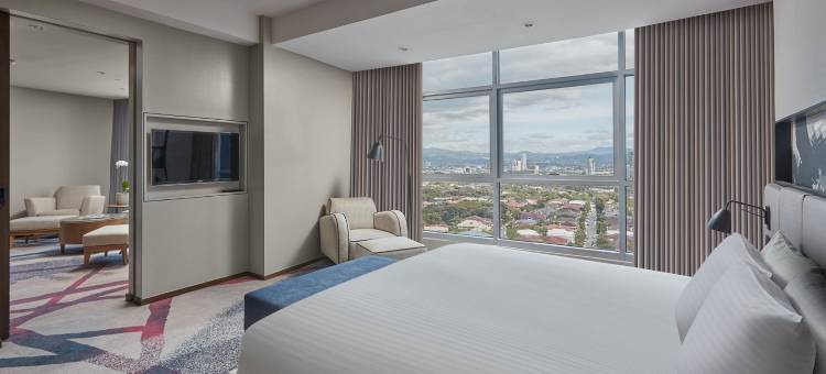 马尼拉广场皇冠假日酒店(Crowne Plaza Manila Galleria)图片