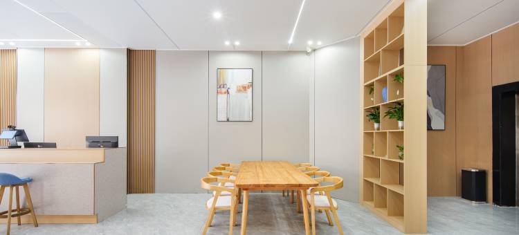 北海布拉格酒店(北部湾广场店)图片