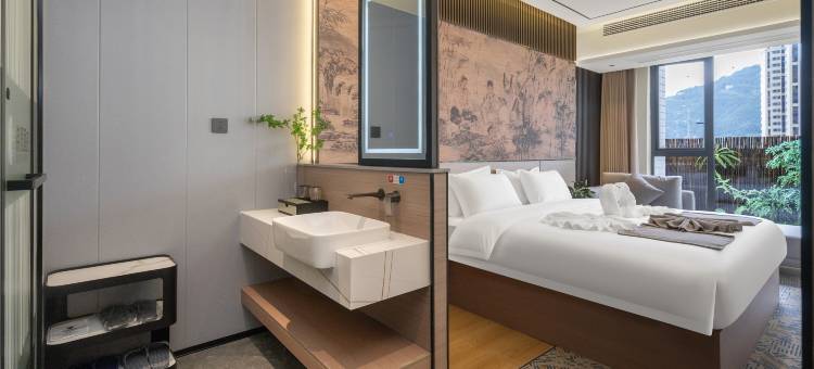 平昌柒贤酒店(信义大道店)图片