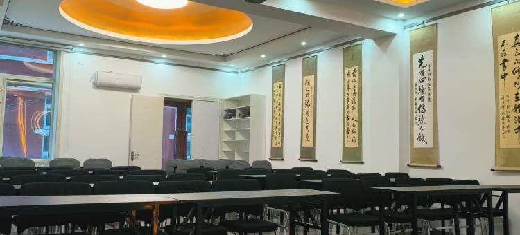 如家华驿酒店(哈尔滨埃德蒙顿路凯德广场机场巴士站店)图片