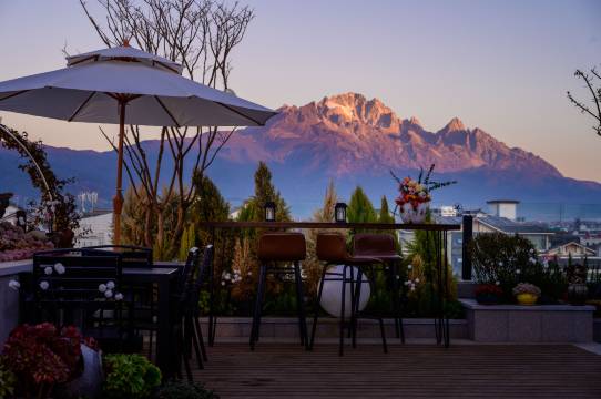 丽江古城汐屿山渡·日照金山·空中花园·360度高空全景度假行馆