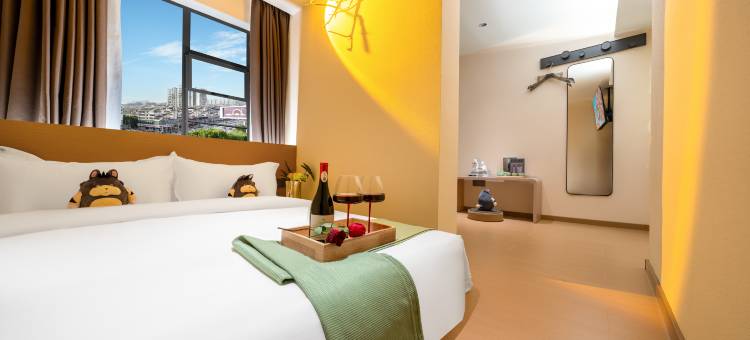 龙猫精灵酒店(陶溪川创意广场店)图片