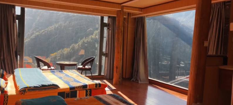 德钦逸云庭客栈图片