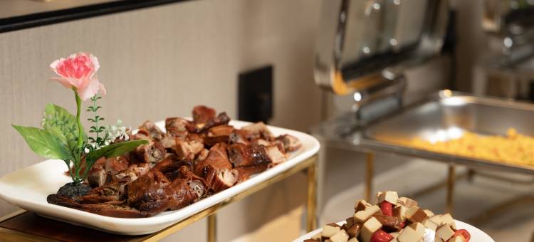 西昌美丽华大酒店(邛海17度火把广场店)图片