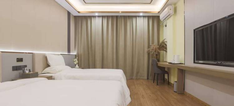 云上四季民宿(石河子大学市政府店)图片