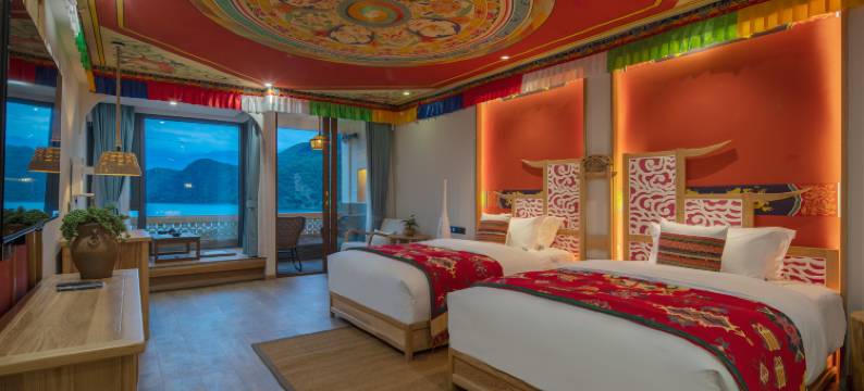 泸沽湖湖畔之梦·半山湖景美宿图片