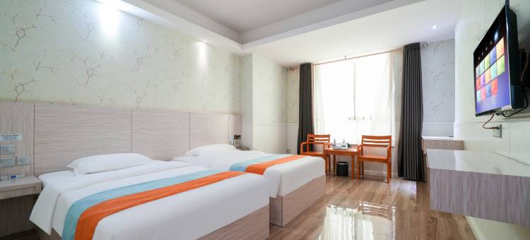 花好月圆主题酒店(新都城市广场店)图片