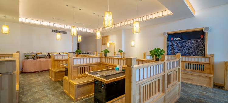 金海悦酒店(大连保税区轻轨车站店)图片