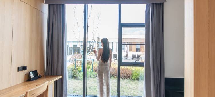 扬州凤隐梧桐温泉度假酒店图片