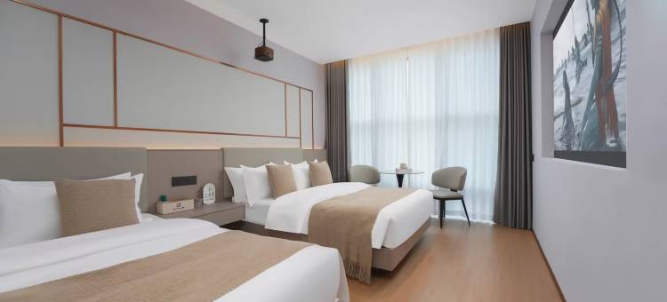 漫汀酒店(义乌美食街龙眠大道地铁站店)图片