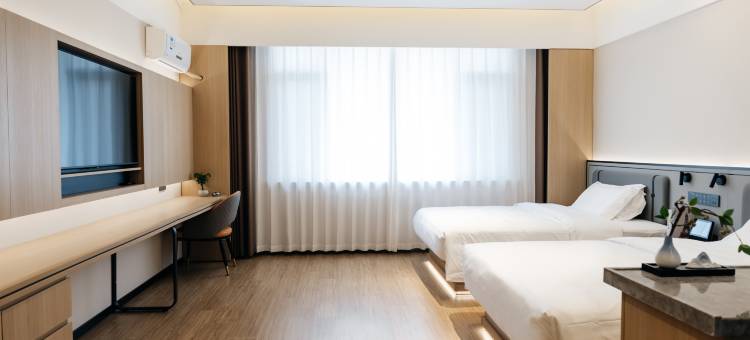 乌拉盖鸿鲸智选酒店图片