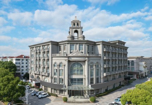 上海城市沙滩轩逸假日酒店（金山卫火车站店）外景图