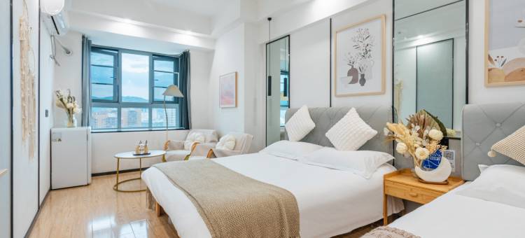 景洪山风予熠民宿(泼水广场店)图片