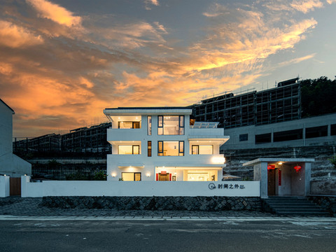 时间之外Slowly简白设计亲子泳池独栋度假民宿(云和梯田景区店)