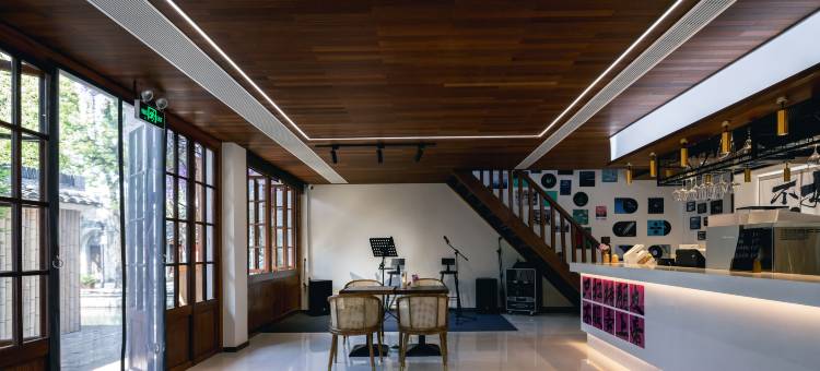 听涧·东浦|玖意淌私汤度假民宿(绍兴黄酒小镇店)图片