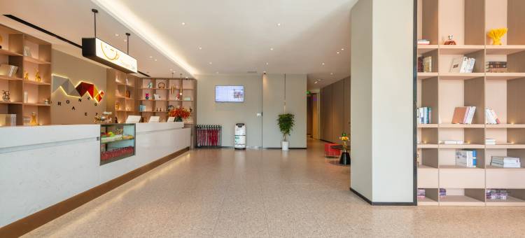 柏曼酒店(茫崖市店)图片