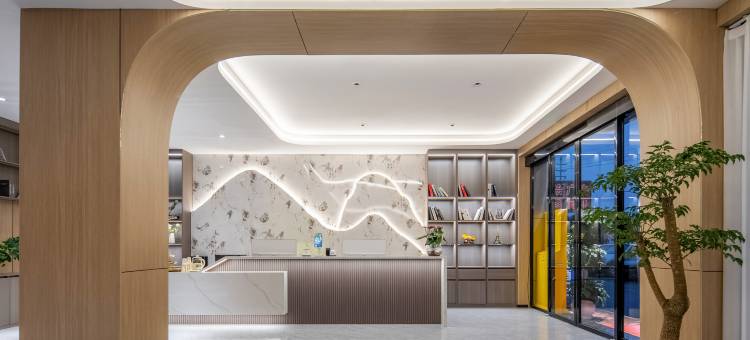 黔西悦漫致｜Bathtub·MahjongProjection 酒店(黔西高铁站店)图片