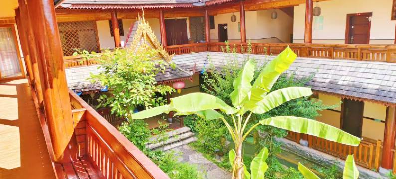 彩仑金湾客栈(西双版纳傣族园泼水广场店)图片