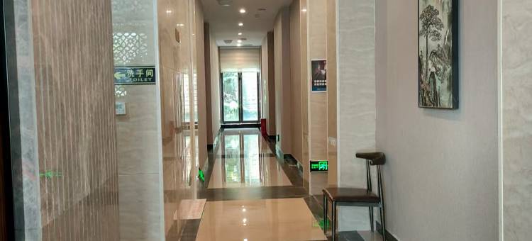 兴义侨富酒店(万峰林机场高铁南站店)图片