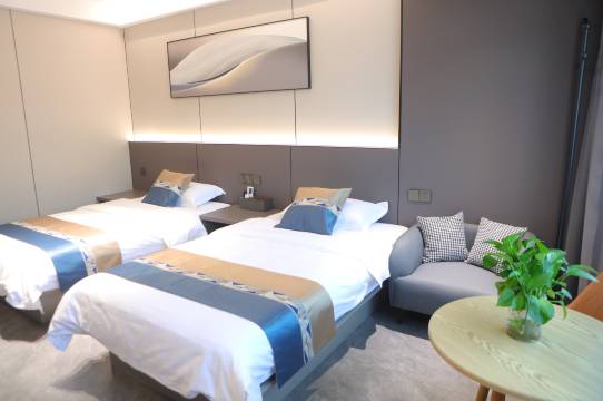 悦心宾馆(福鼎时代新能源店)