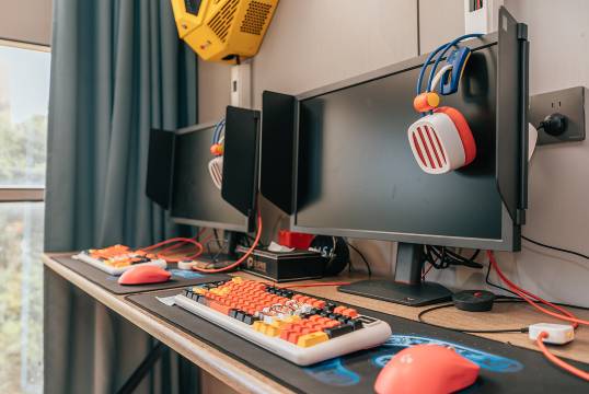 龙威电竞酒店(嘉兴学院店)