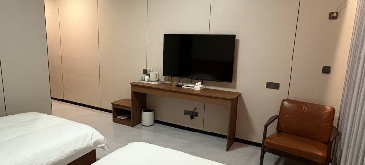 九成百信酒店图片