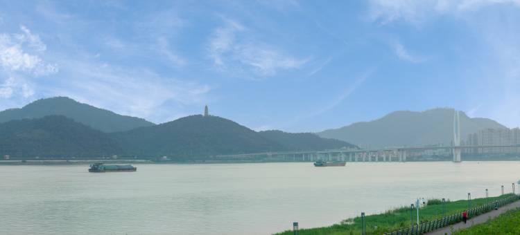 豪廷商务酒店(肇庆端州七星岩景区店)图片