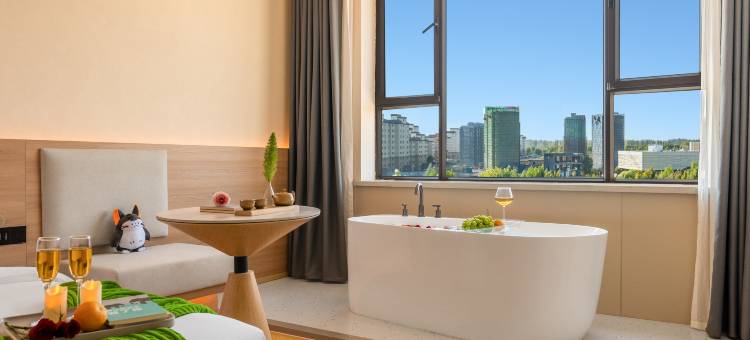 龙猫精灵酒店(温宿阿克苏红旗坡机场店)图片