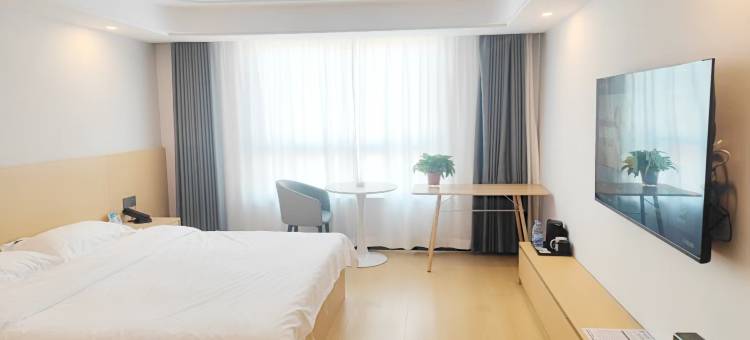 艺龙瑞云酒店(临泉姜子牙广场金贸大厦店)图片