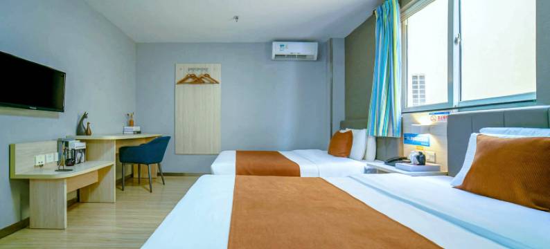 三亚悦尔漫酒店(鸿洲游艇码头港店)图片