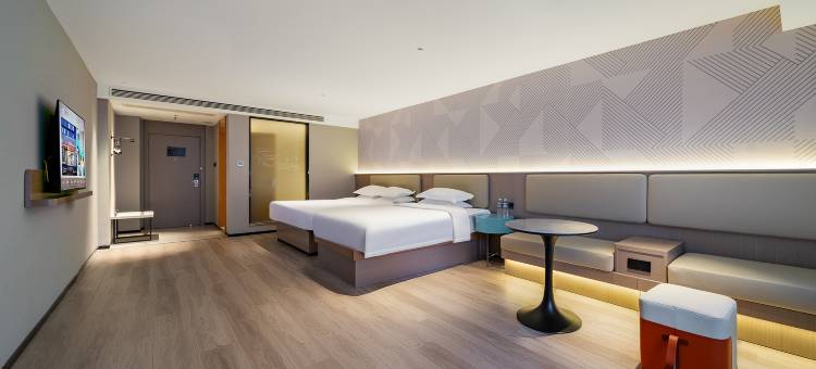 柏曼酒店(武汉汉口金融中心新华路店)图片